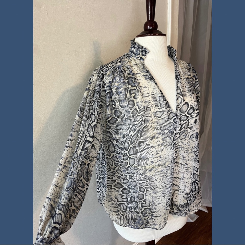 Zara Black and Gray Reptile Print Top